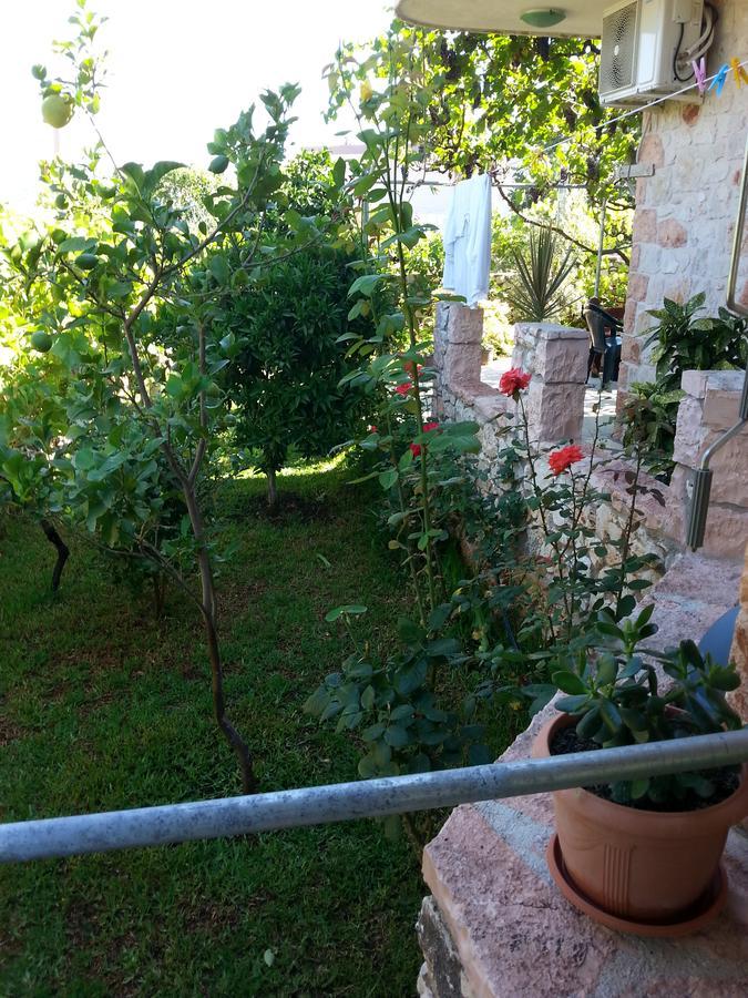 Altin Skrapari Guesthouse Ksamil Zewnętrze zdjęcie