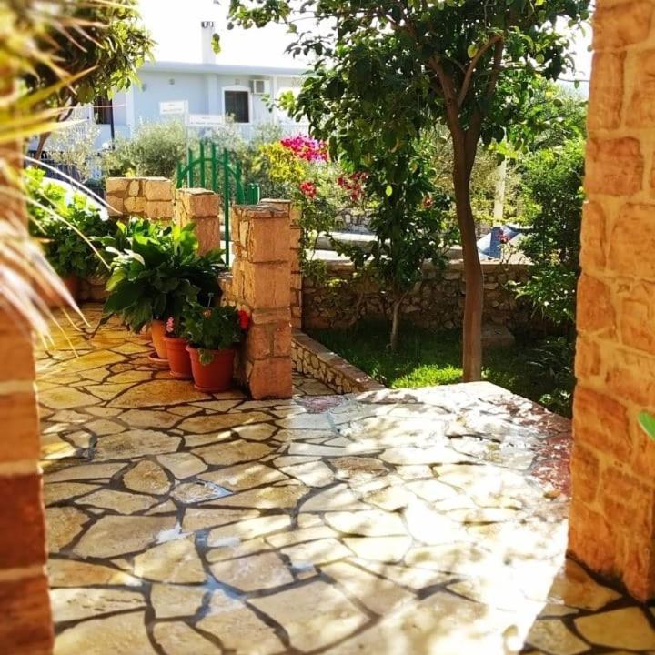 Altin Skrapari Guesthouse Ksamil Zewnętrze zdjęcie